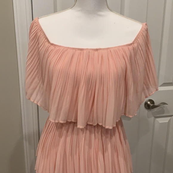 VICI light pink flutter dress - Picture 2 of 6